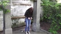 078033 Rachel Evans Takes A pee In The Park