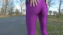 Purple leggings in April for butt lovers