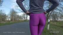 Purple leggings in April for butt lovers