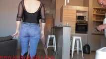 Jeans ballbusting