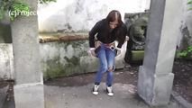 078033 Rachel Evans Takes A pee In The Park