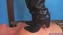 Milena lets speak her boots on the slave