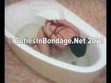 Rozanka - Sweet chick experiences bondage in the bathtub (video)