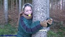 FULL-HD (bg-79) Tamara helpless in the forest