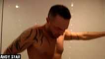 Pissaction mit Dirty-Tina in der Dusche