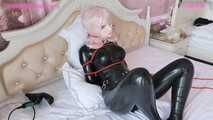 Xiaomeng Latex Doll Vibrated Breathplay