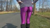 Purple leggings in April for butt lovers