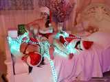 Lucky, Nelly, Xenia - Santa’s little helpers tie each other up on a bed (BTS)