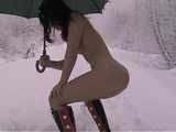 026009 Yvette Takes A Naked Pee In The Snow