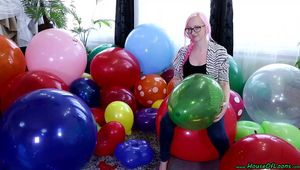 masspopping 61 balloons