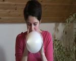 Kitty and the white balloon