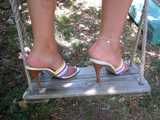 toe post high heels