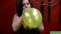 2 Girls: Balloon Fun with Jasmine Jade and Amara Zane 
