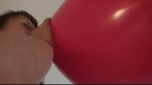 Heart-balloon in the hotelroom