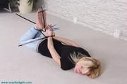 Jeans Hogtie